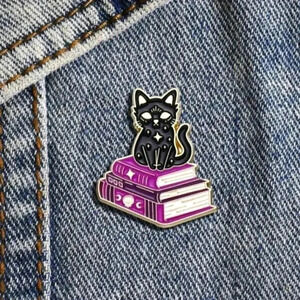 Black cat witch purple books star Gothic Style enamel pin brooch charm purse wit